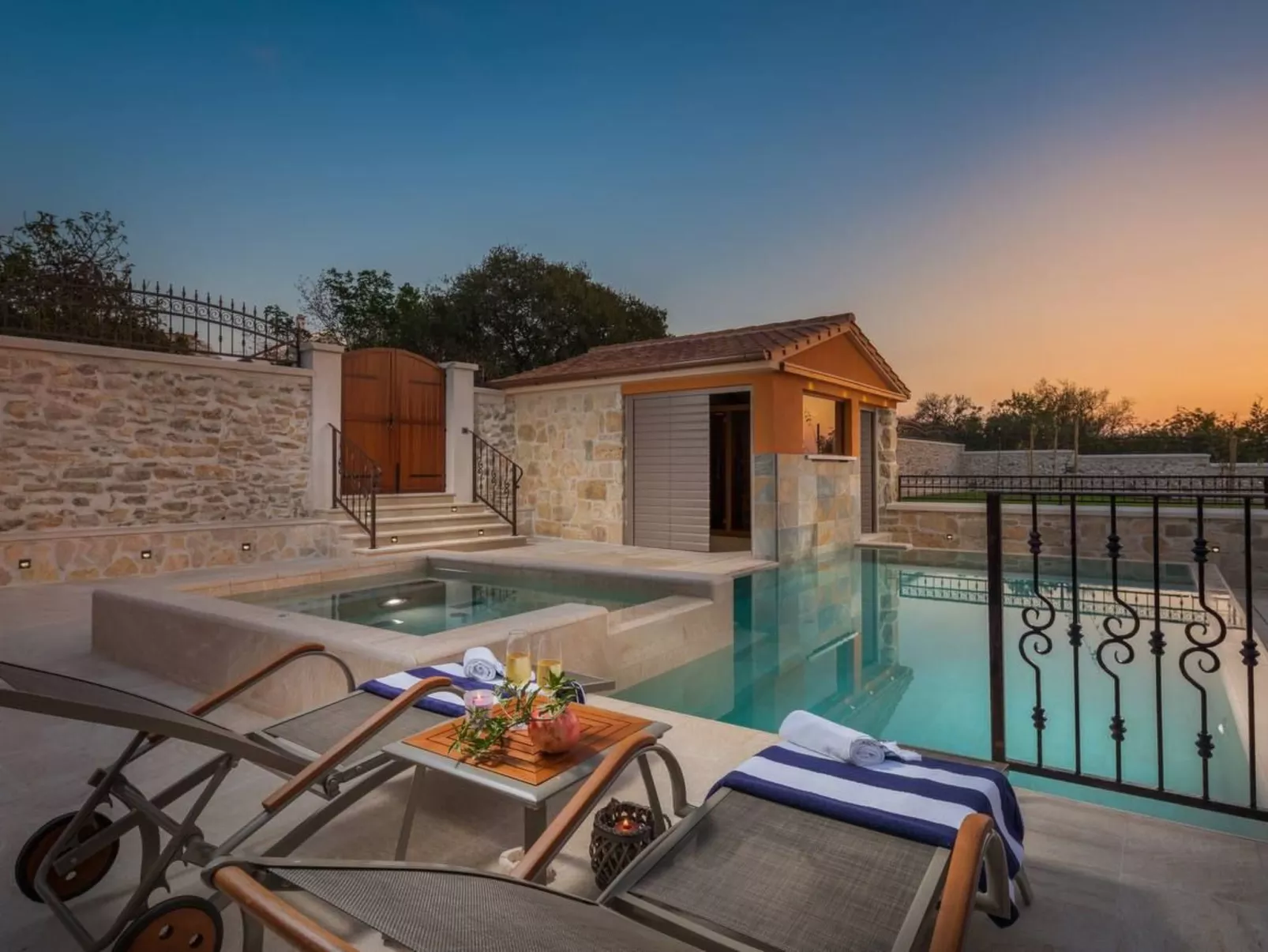 Villa Josipovi Dvori-Dehors