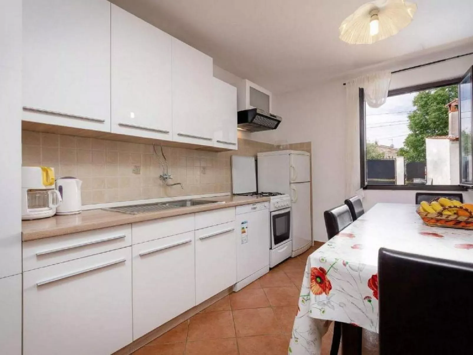 Casa Ana Milena-Drinnen