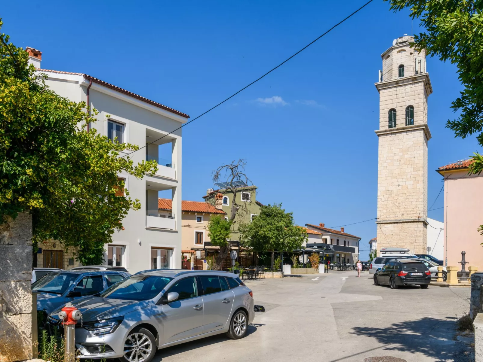 MA Premantura Luxusappartement Nr. 1 mit Terrasse und Parkplatz für 2+2 Persone-Outside