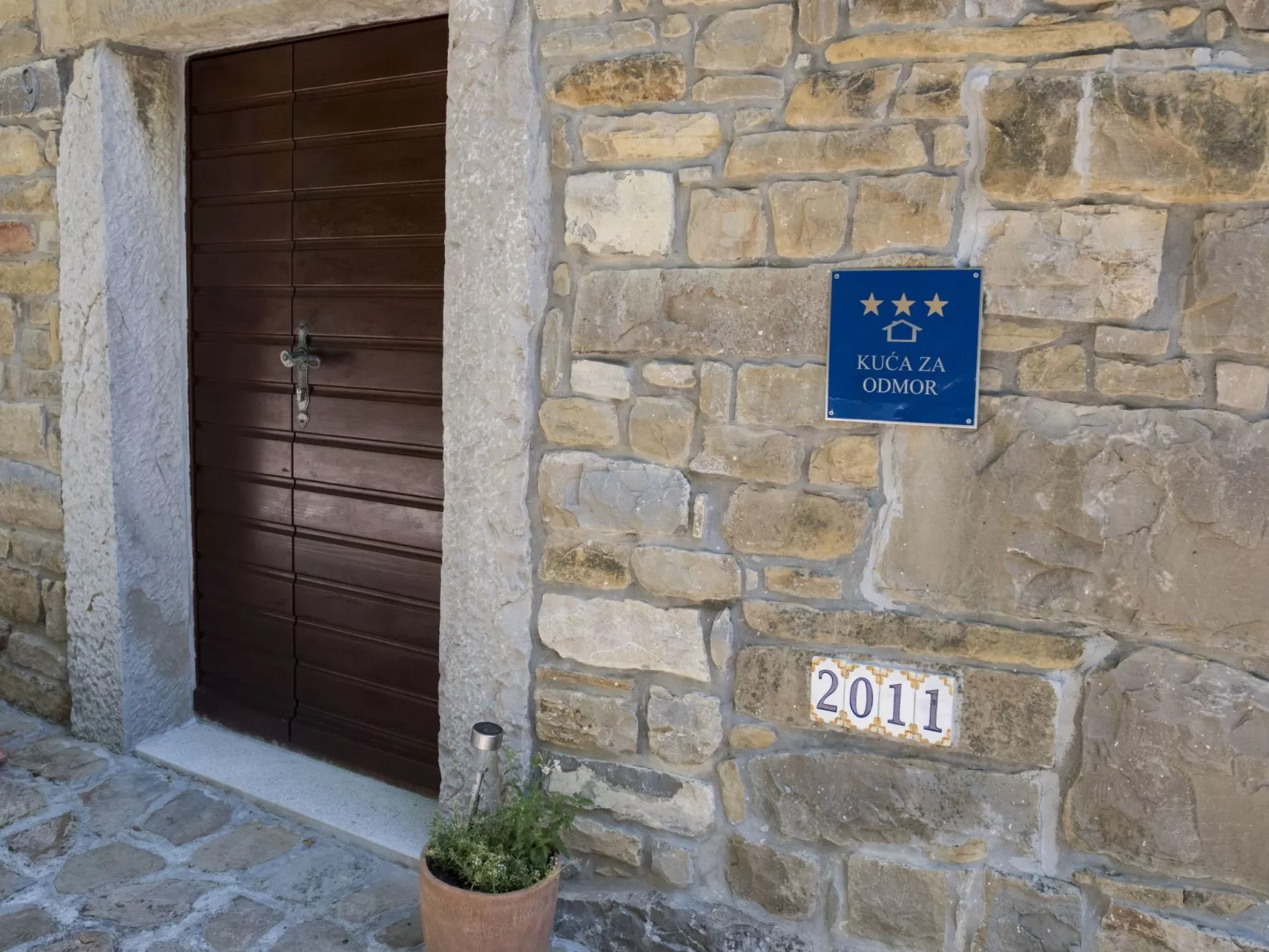 Mit eigenem Pool-Image-tags.info