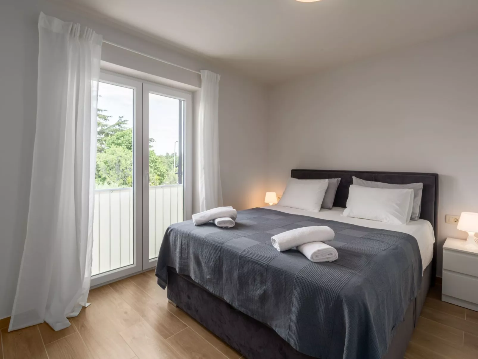 Luka Premium-Drinnen