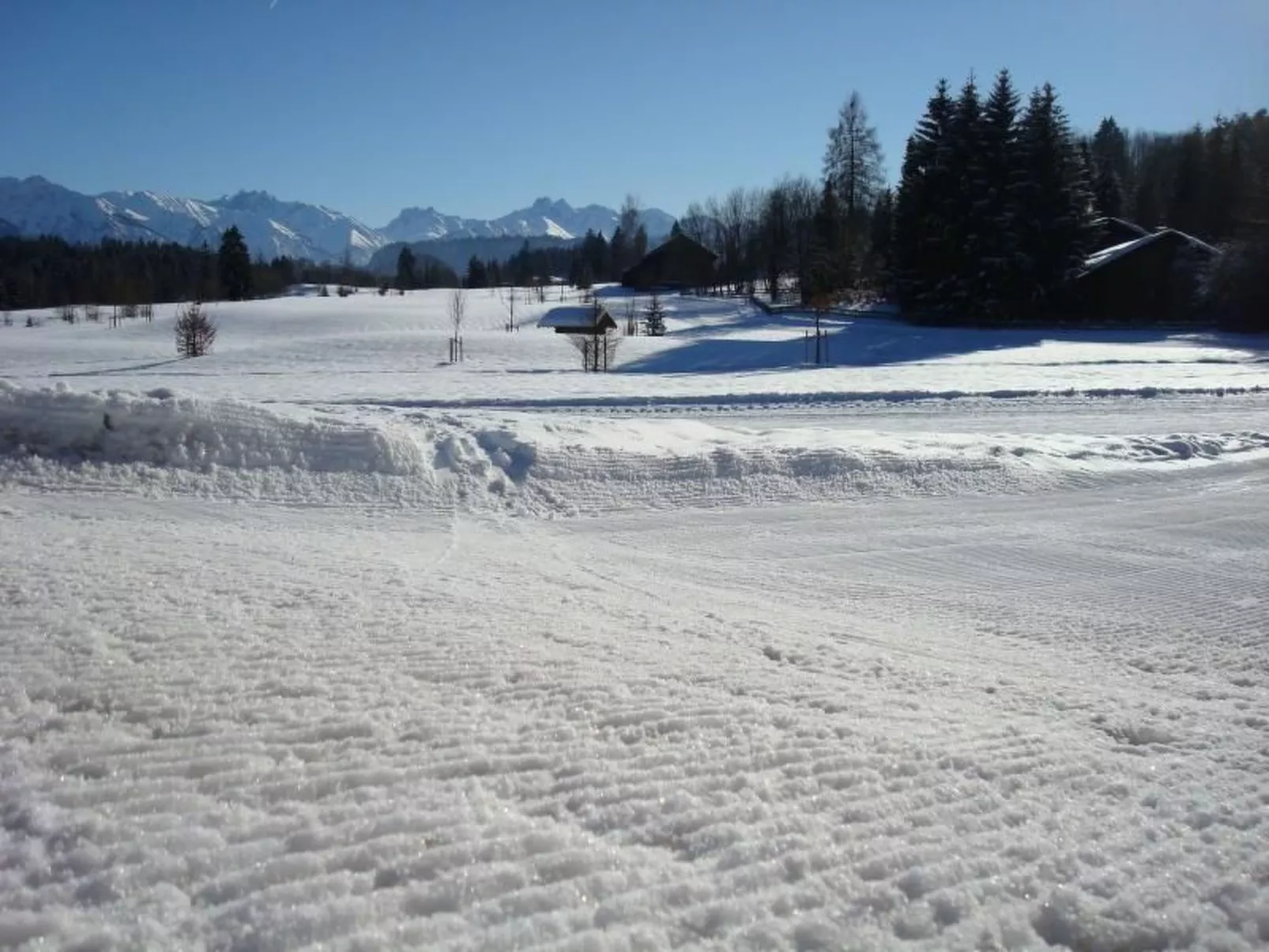 Panoramabergblickwohnung in ruhiger Einzellage-Dehors
