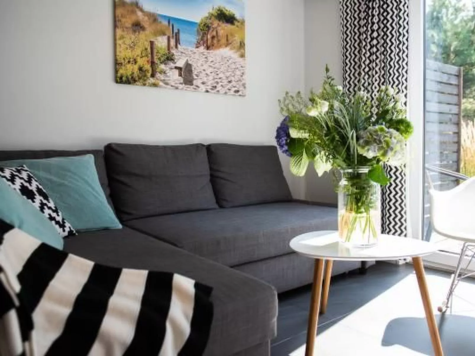 Mit privater Terrasse-Inside