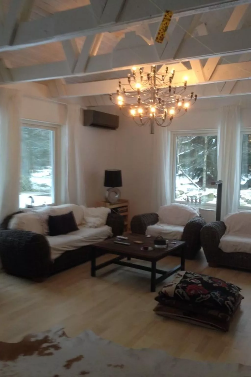 Mit Terrasse, Grill und Garten-Dedans