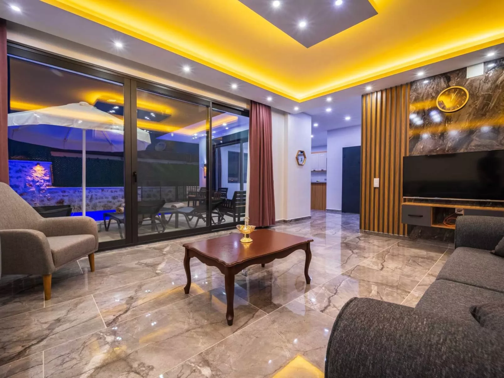 Romantische Luxusvilla "Sard 1" mit Jacuzzi-Drinnen