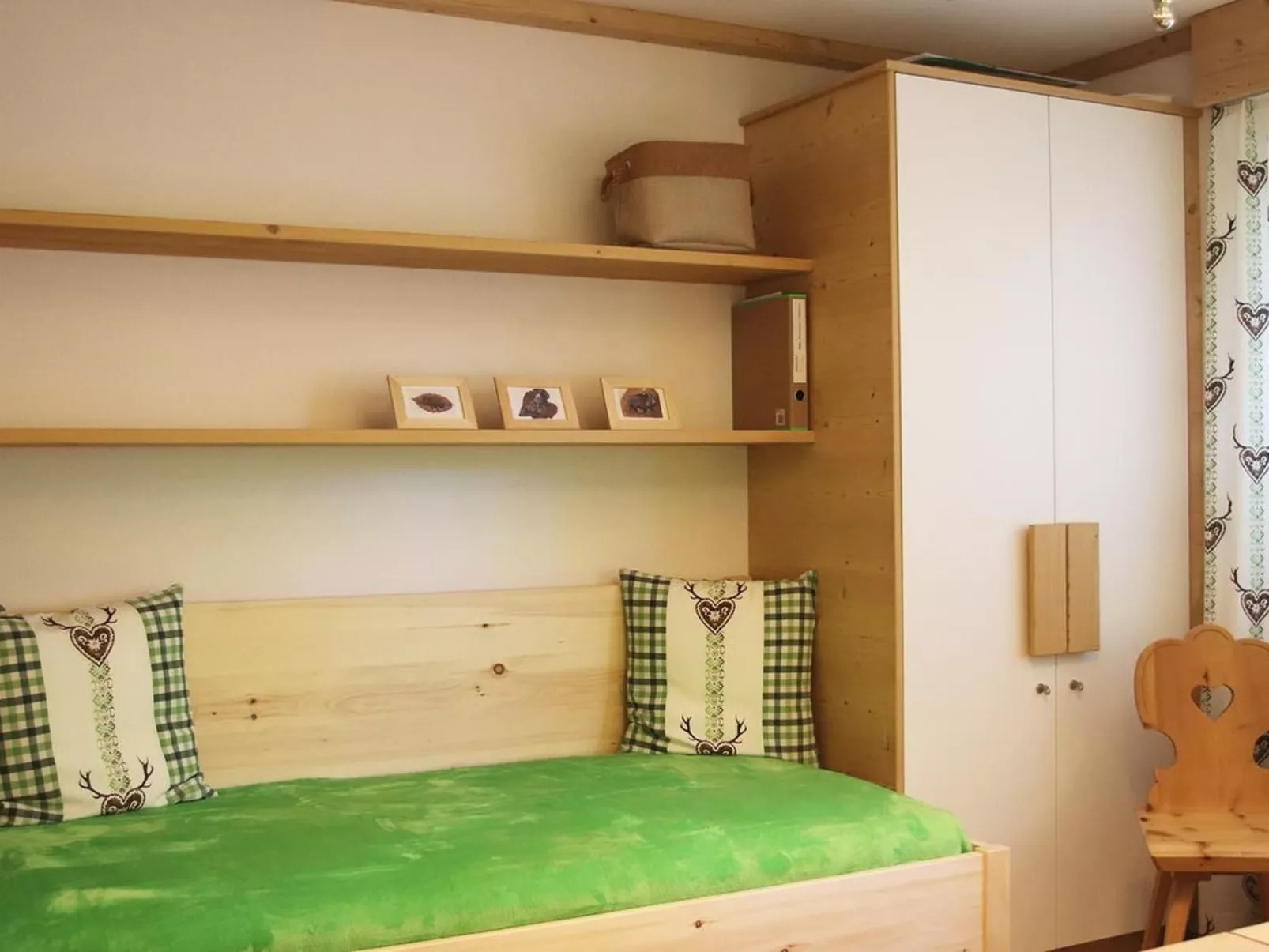 Chalet Silberdistel B11-Image-tags.info