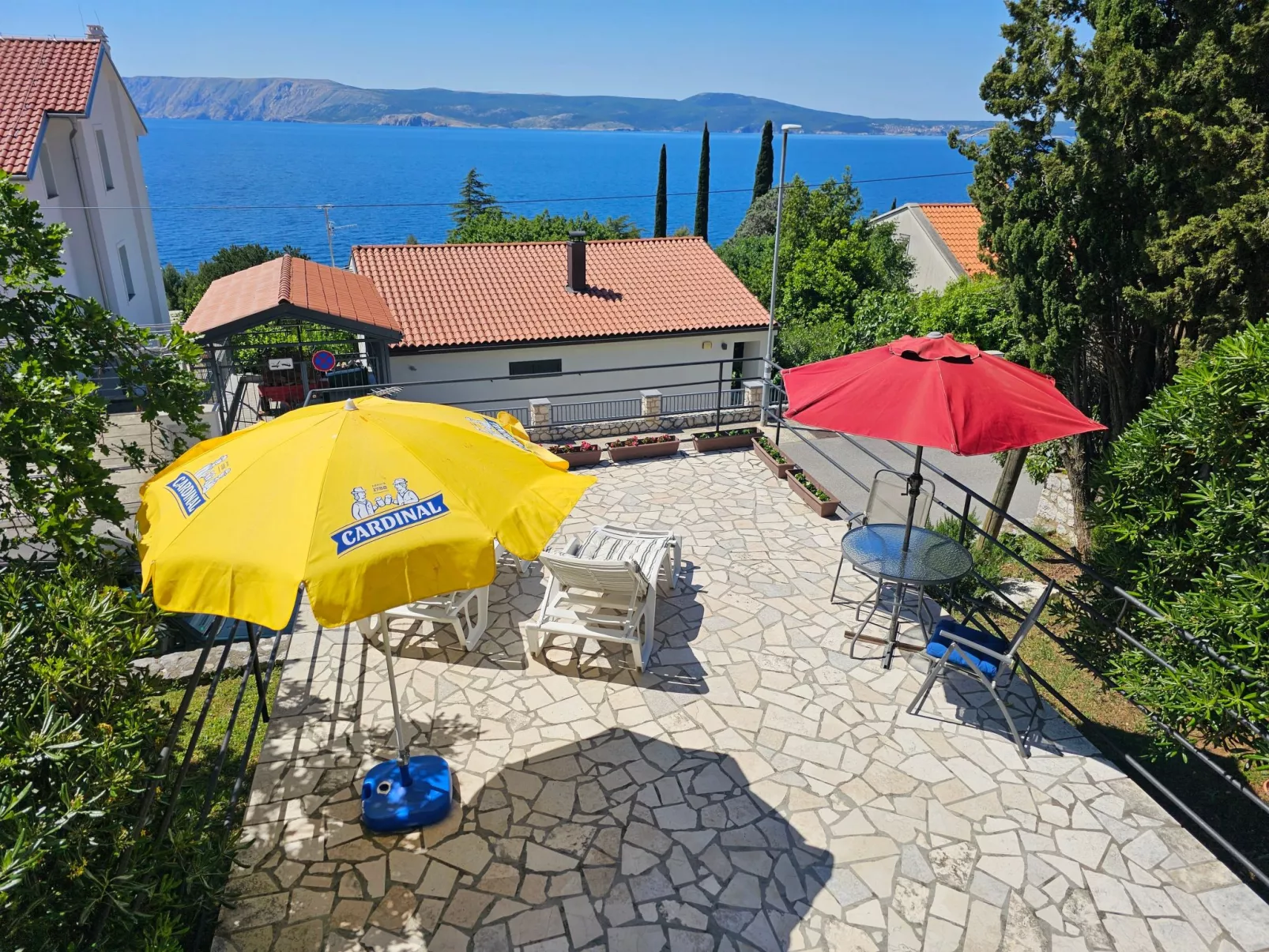 Wohnung mit Terrasse, Grill, Parkplatz-Dehors