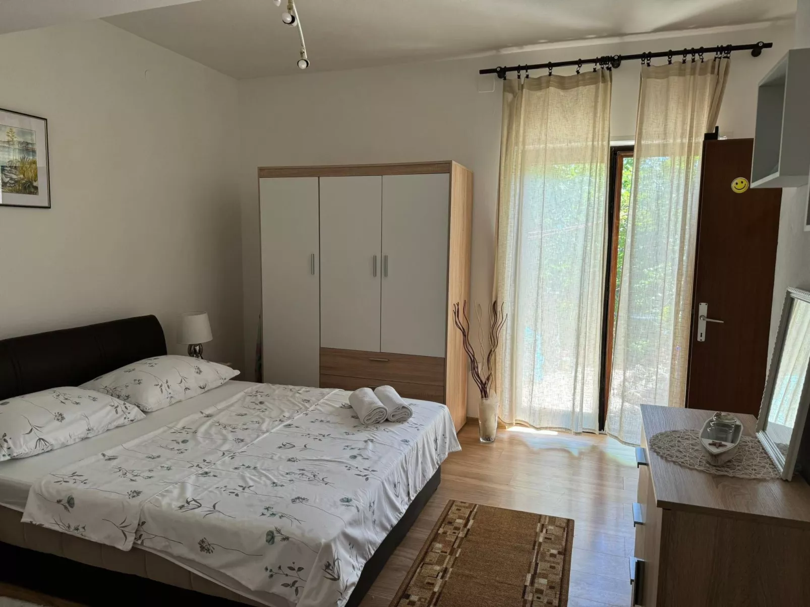 "Pljesa Jasna" mit Terrasse-Drinnen