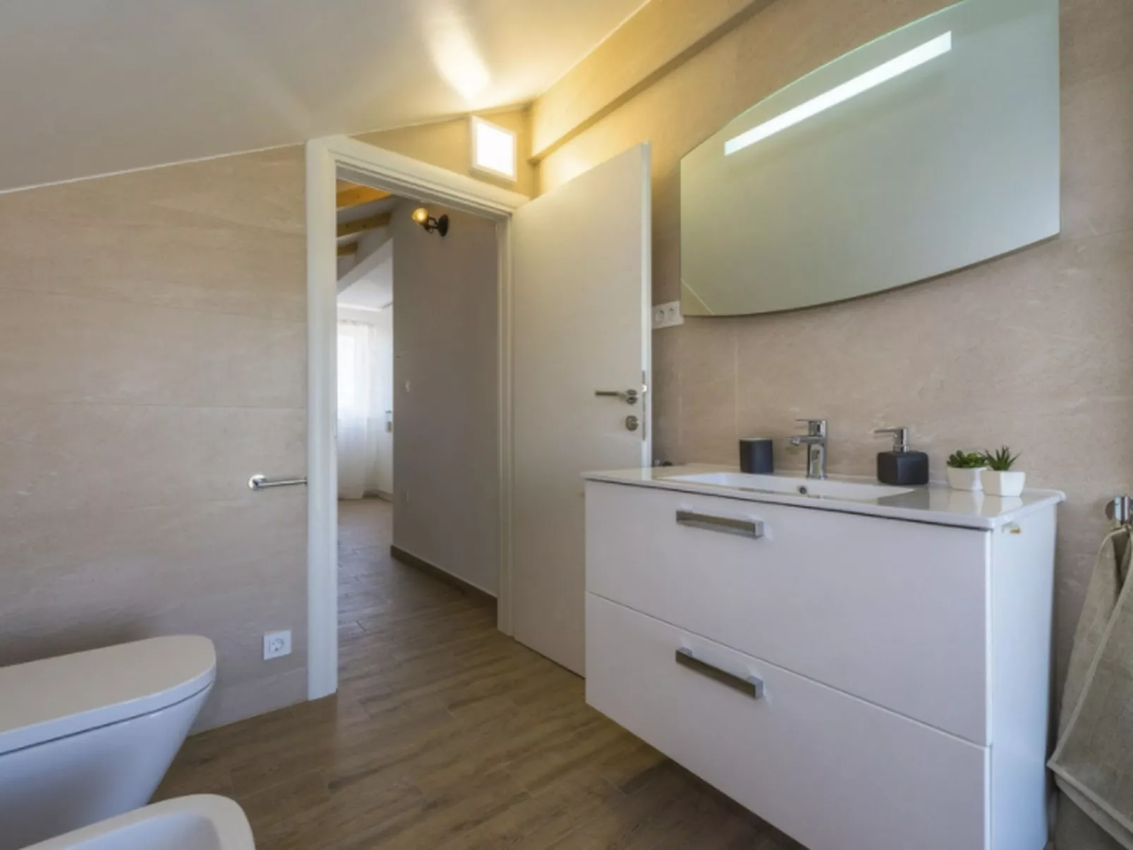 Villa Juhuhu in Dubrava kod Sibenik-Drinnen