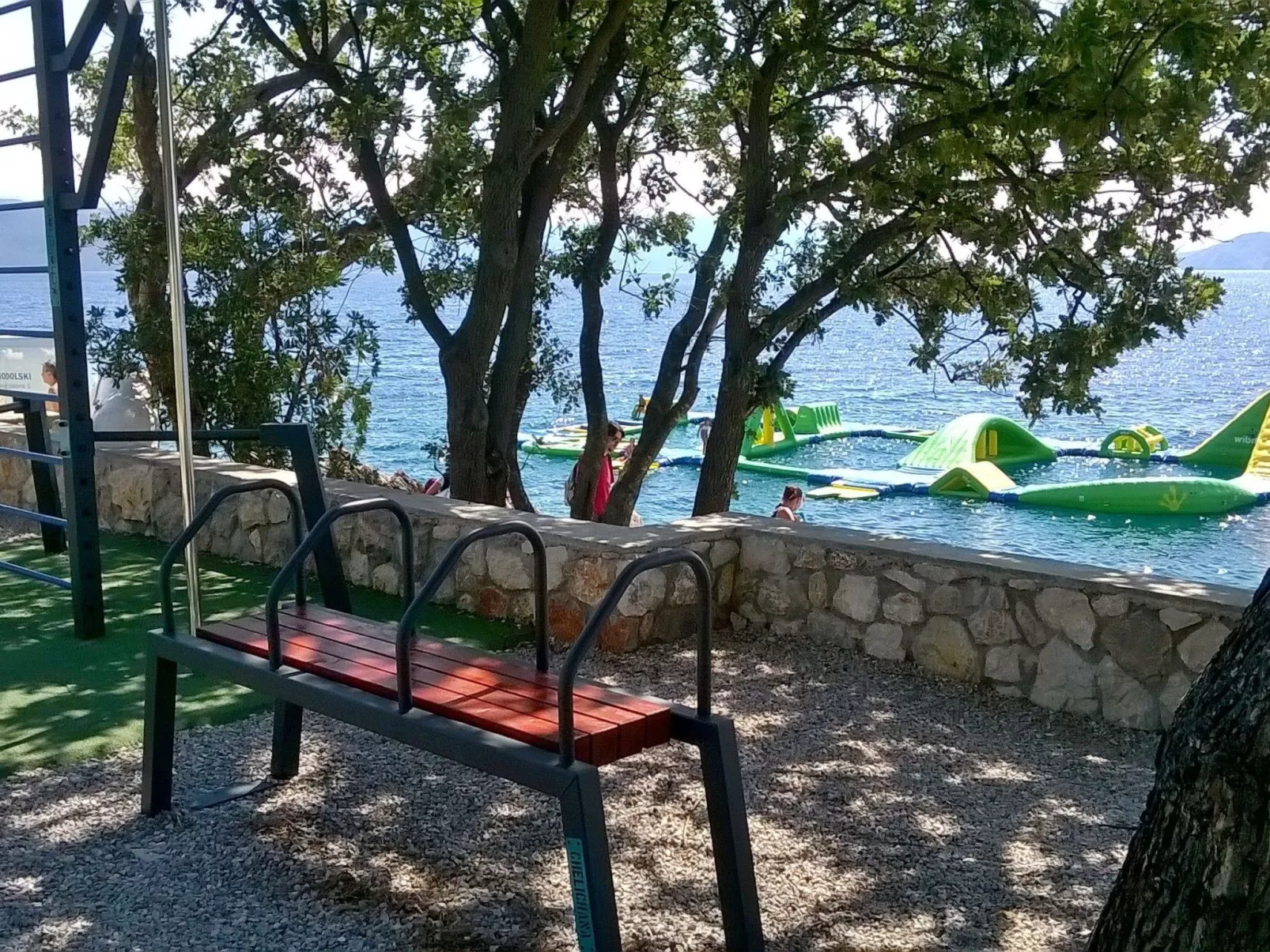 Appartement mit Balkon und Meerblick-Image-tags.info