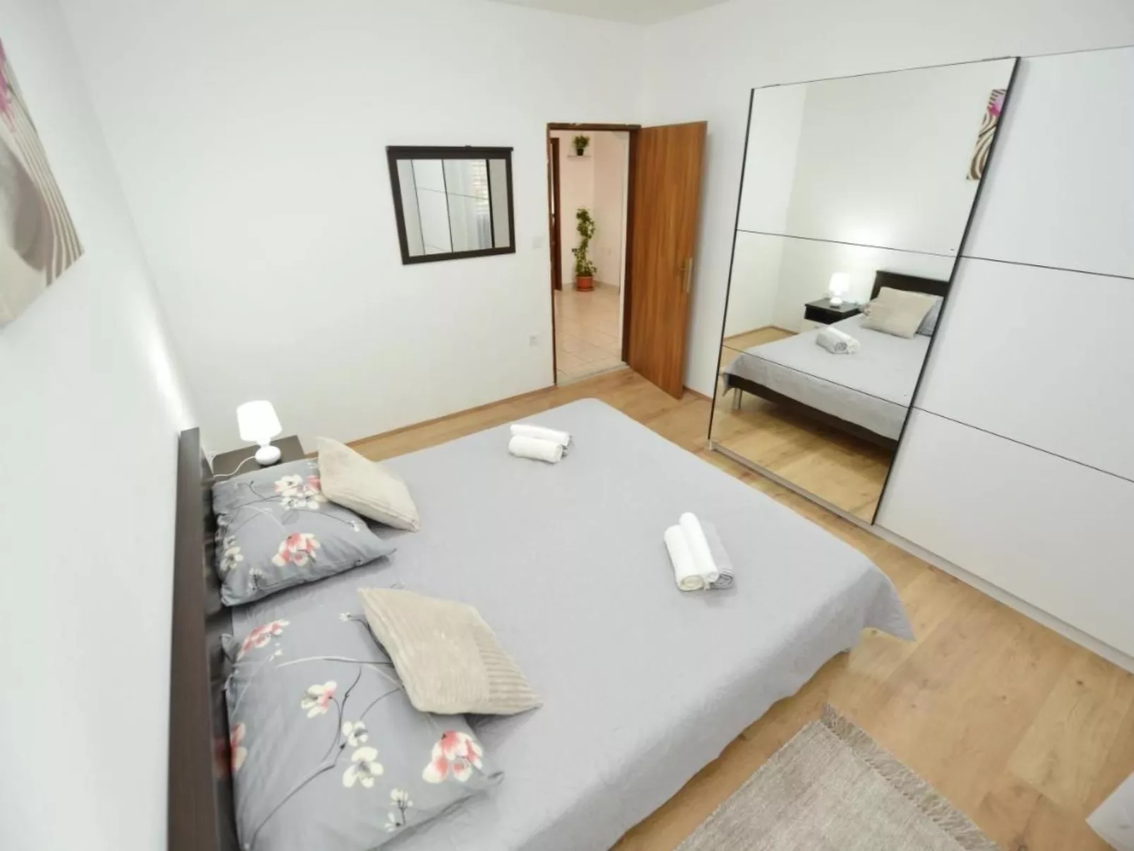 Ariana privater Pool - Agentur TA Leut-Drinnen