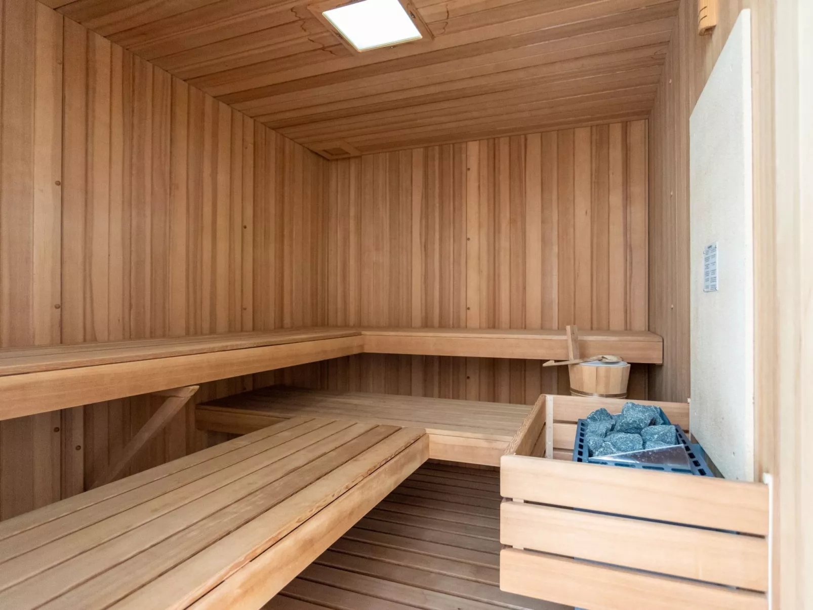 Luxuriöse Ferienwohnung mit Poolblick-Inside