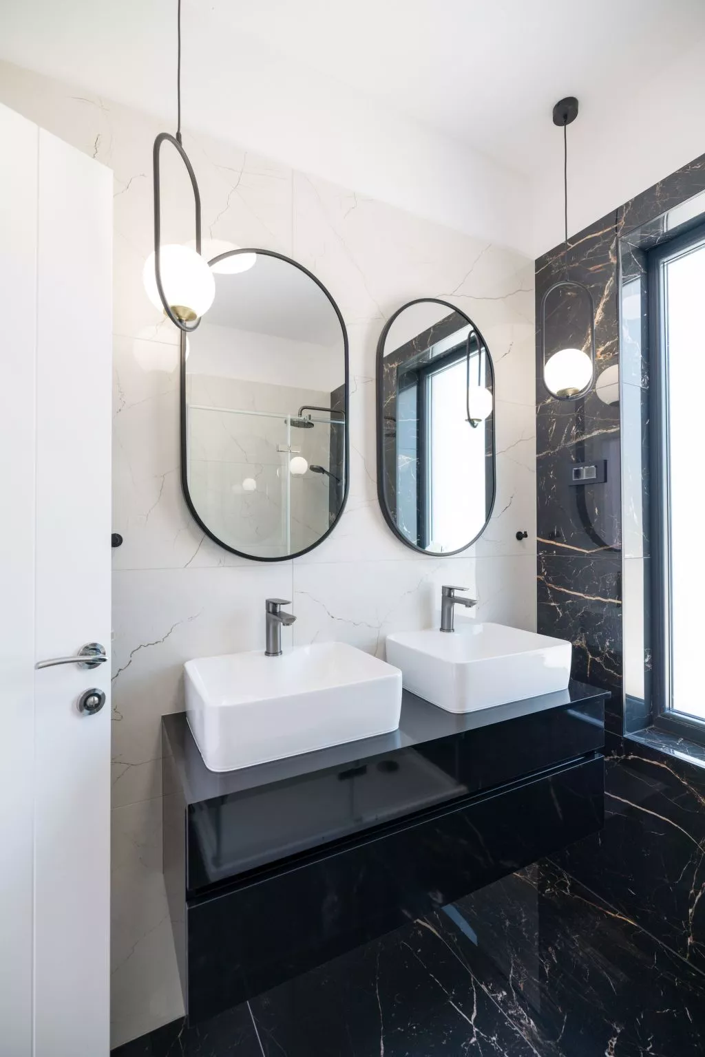 Villa Stellante mit privatem Pool und Meerblick-Drinnen