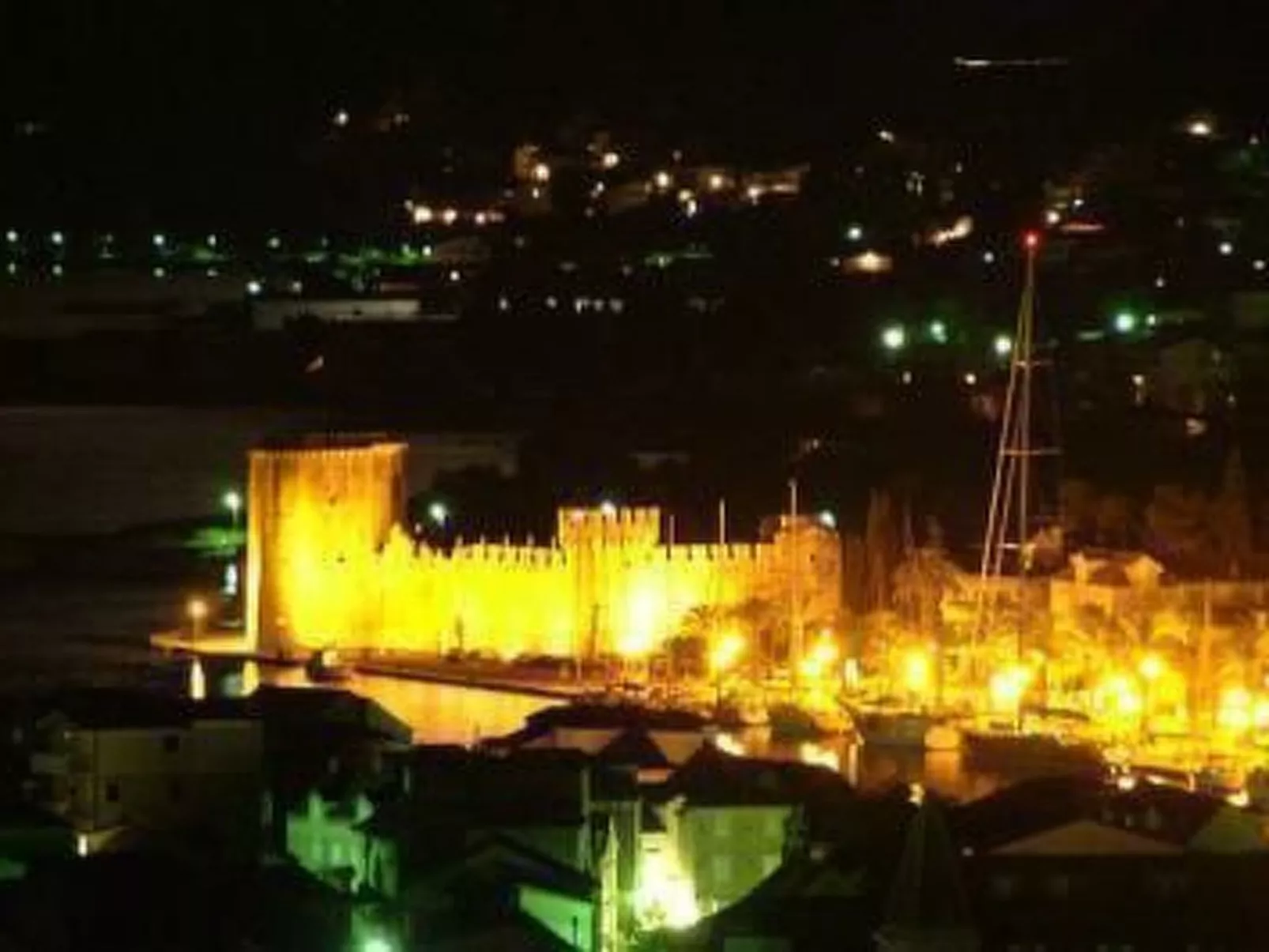 Appartment für 2 Personen mit Pool, Okrug Gornji-Dehors