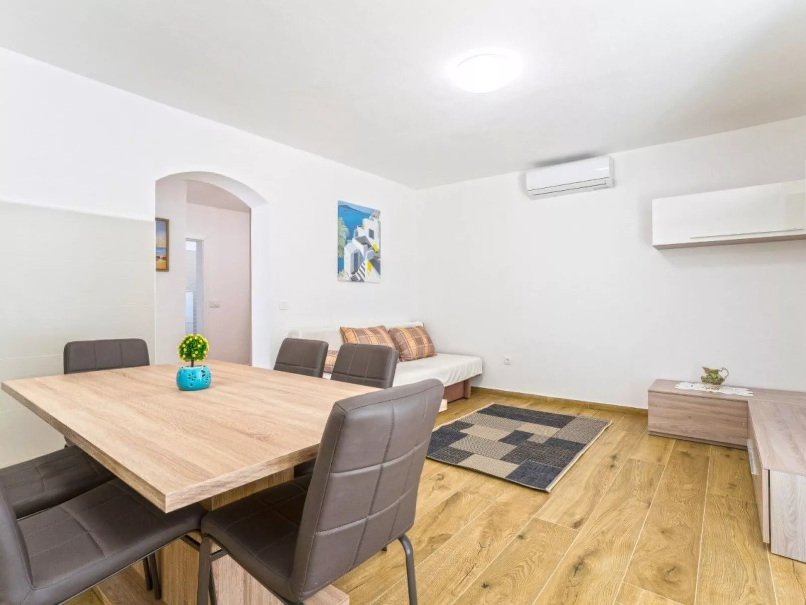 Luxuswohnung Bianca mit Pool-Inside