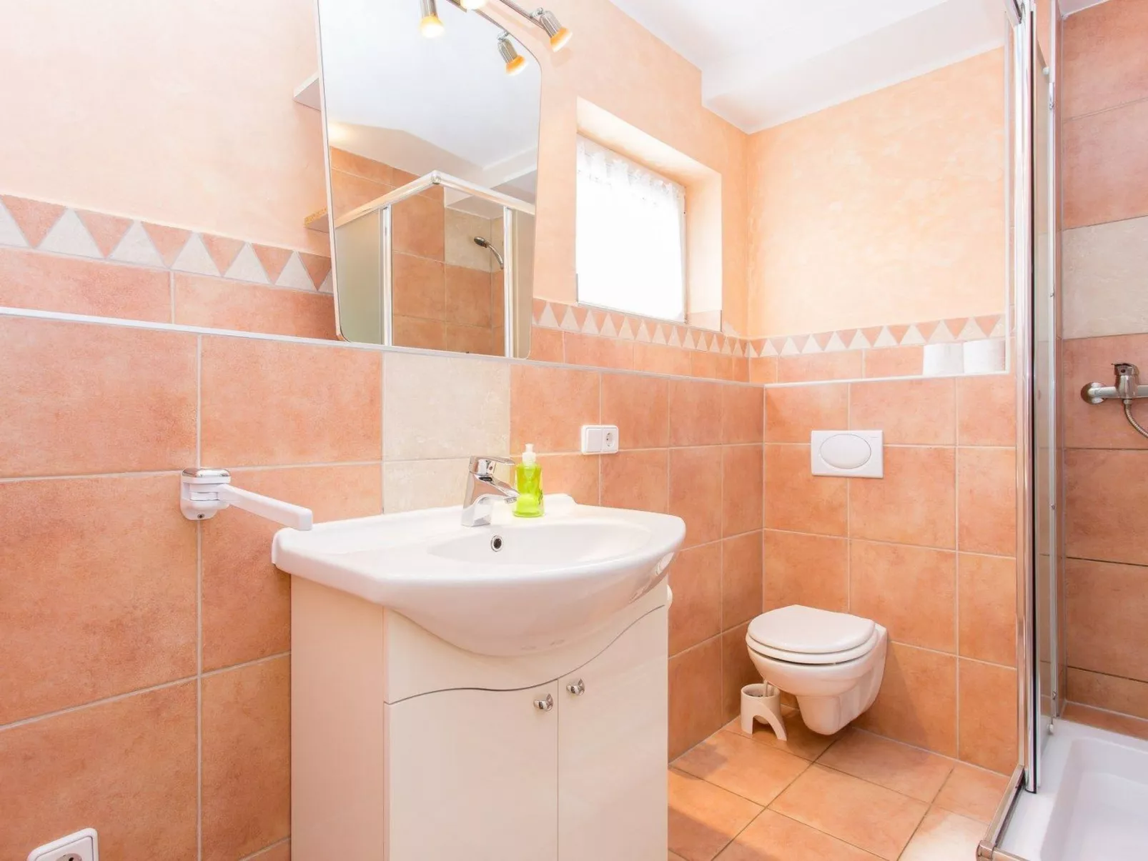 Für 5 Personen ca. 55 m&sup2; in Šilo, Adriaküste Kroatien (Kroatische Inseln)-Image-tags.info