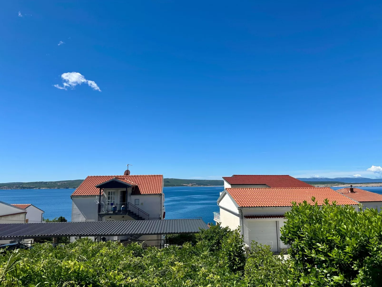 Wohnung in Dramalj mit Garten, Terrasse und Grill - Draußen