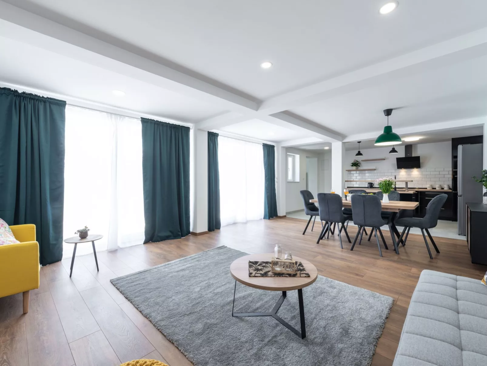 Moderne Villa mit Infinity-Pool und atemberaubendem Meerblick Dia-Inside