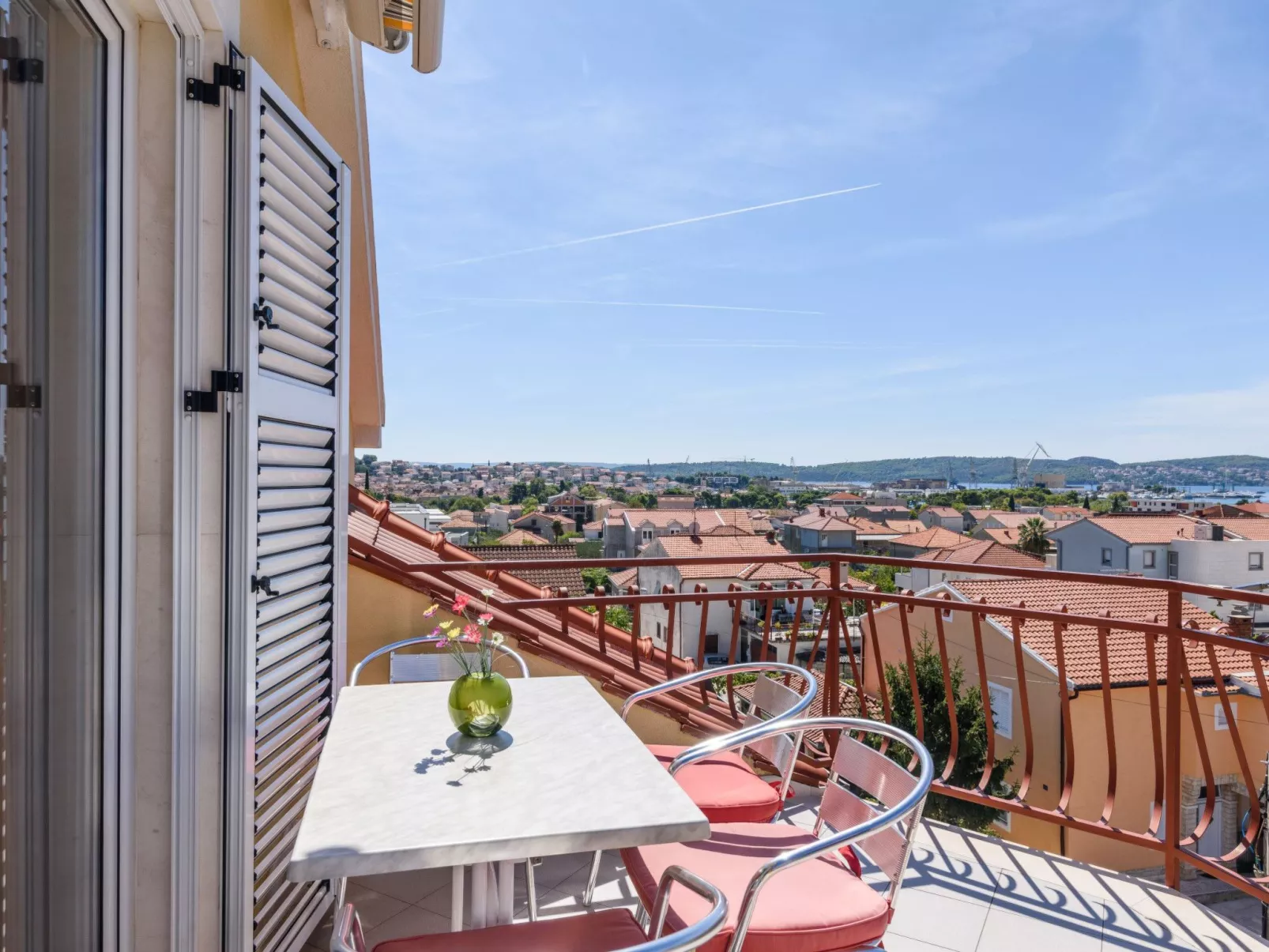 Mit Whirlpool-Dehors