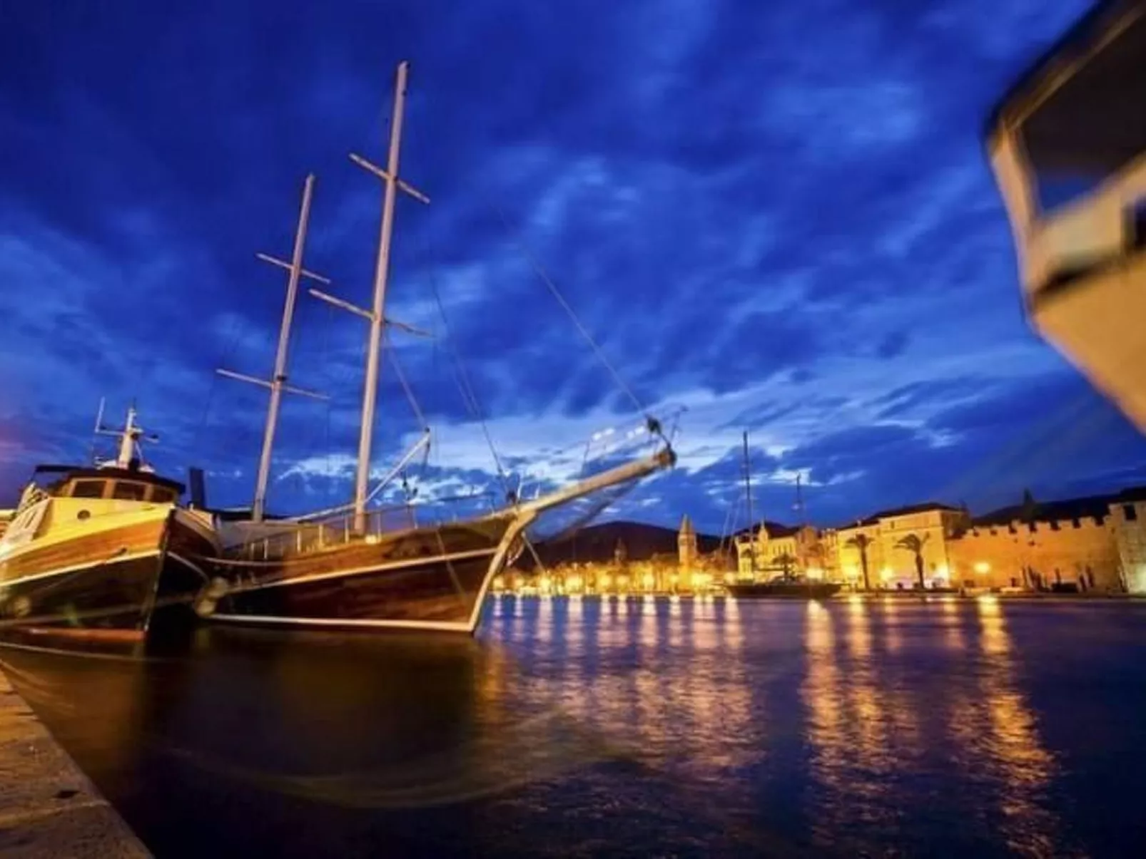Wohnung mit Blick auf das Wasser-Outside