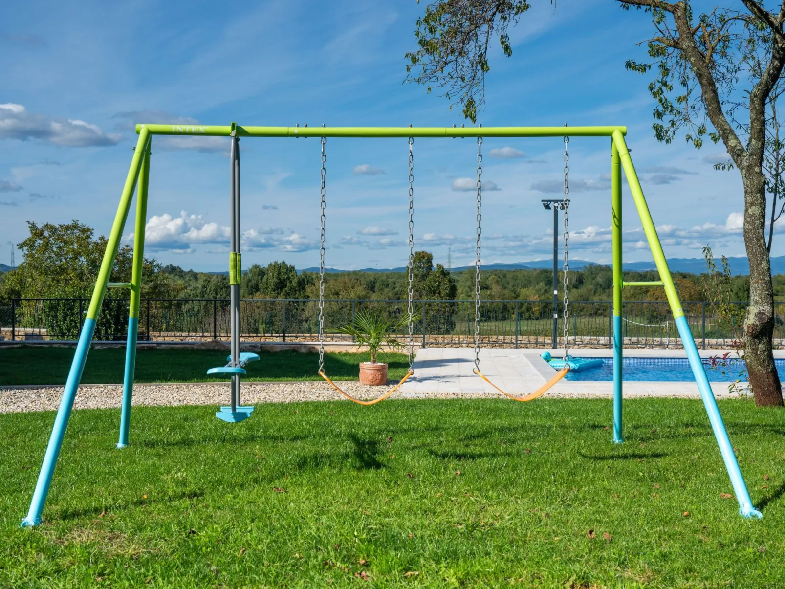 Villa "Francesca" mit Garten, Grill und Pool-Outside