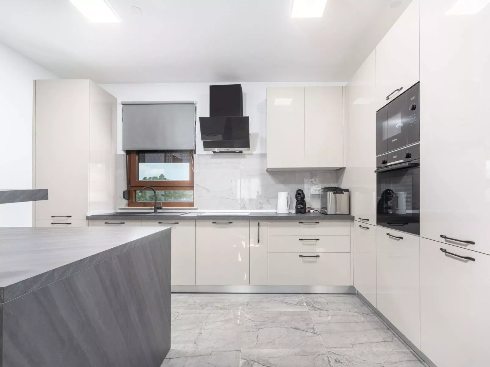 "Villa Bibali" mit privatem Pool-Dedans