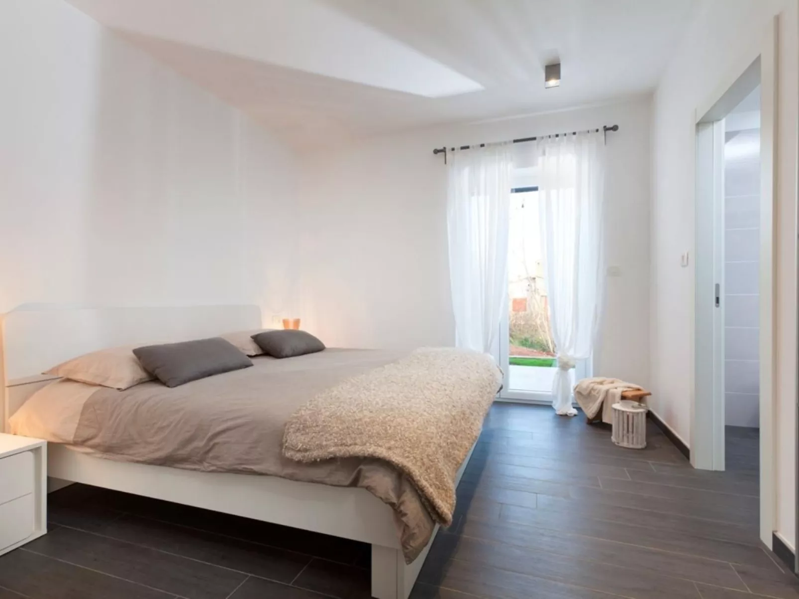 Moderne Villa Arsia mit Pool, gelegen in der Nähe von Labin-Dedans