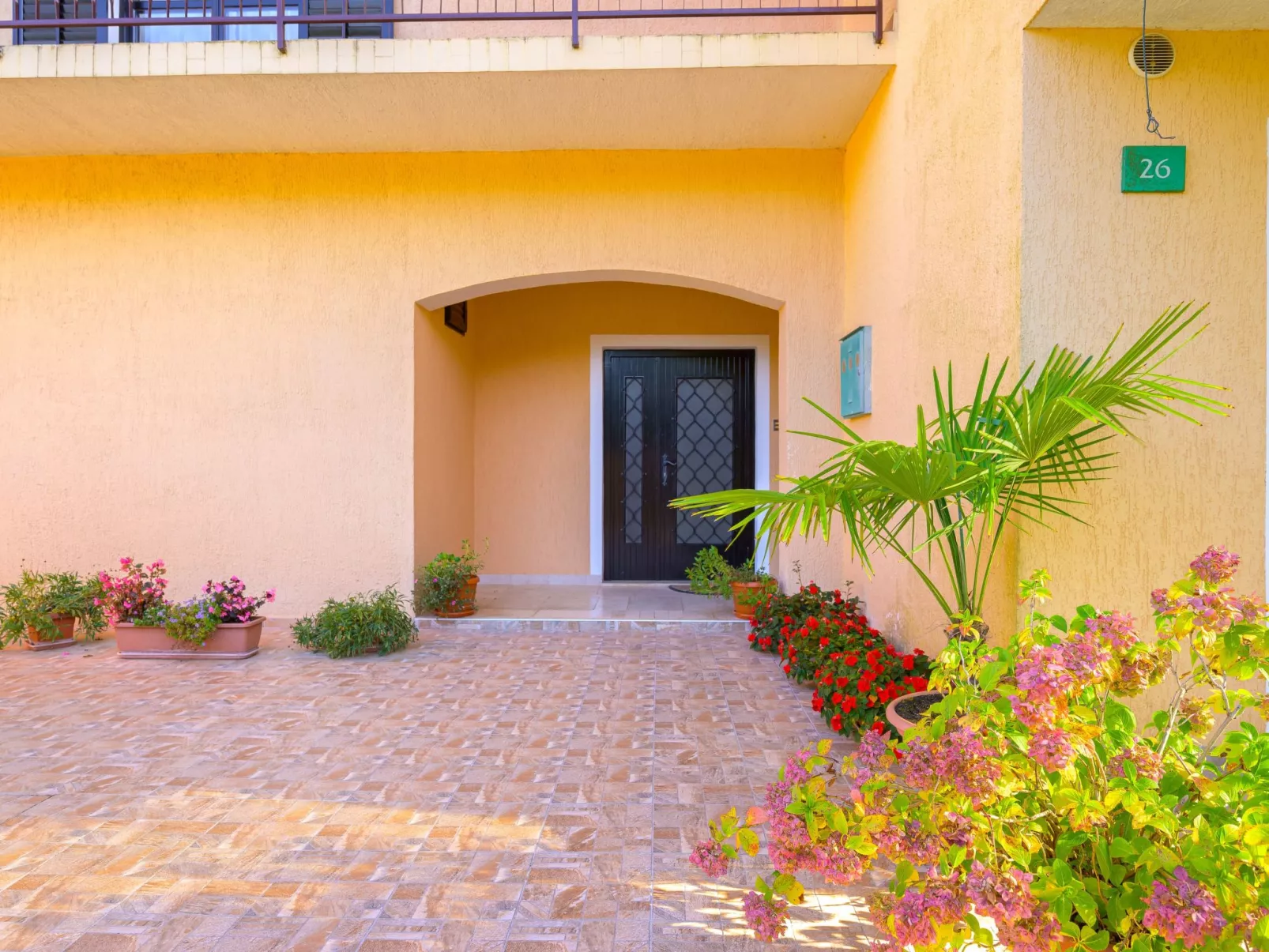 Ruhig gelegene Ferienwohnung 7-Dehors