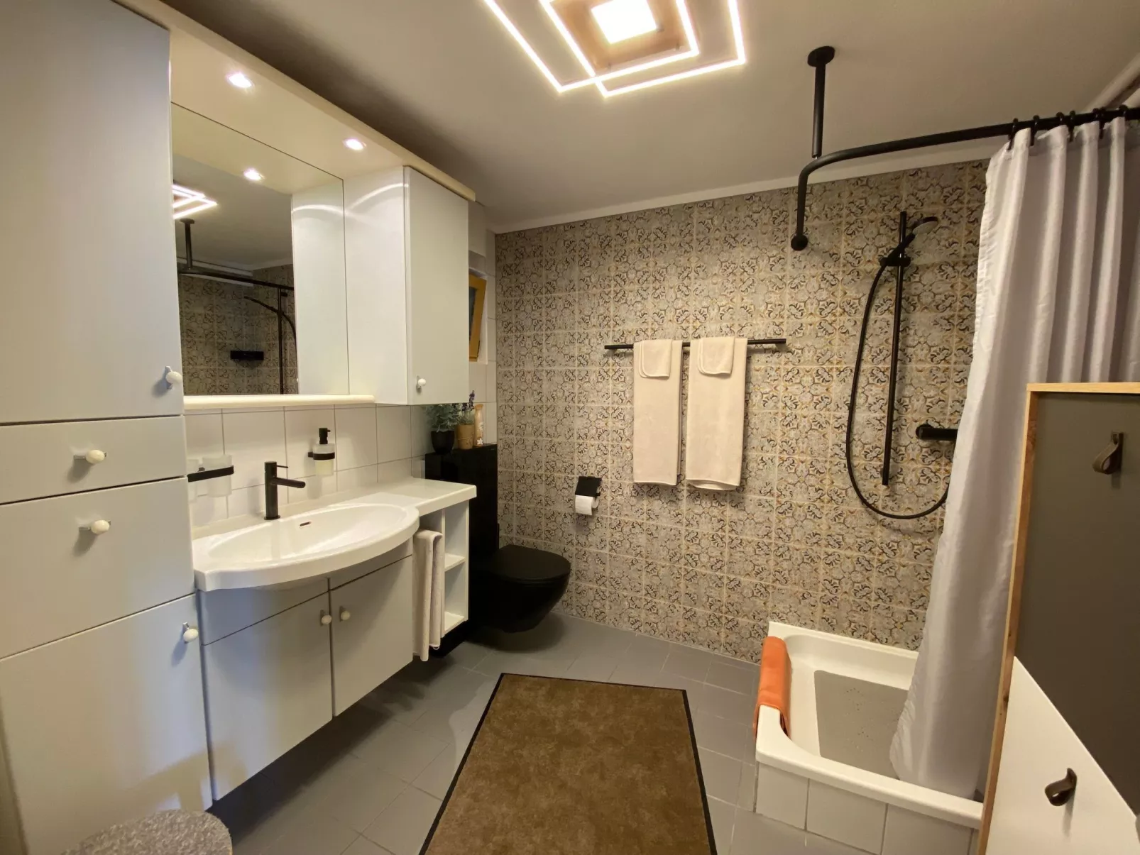 Studio Brienz-Image-tags.info