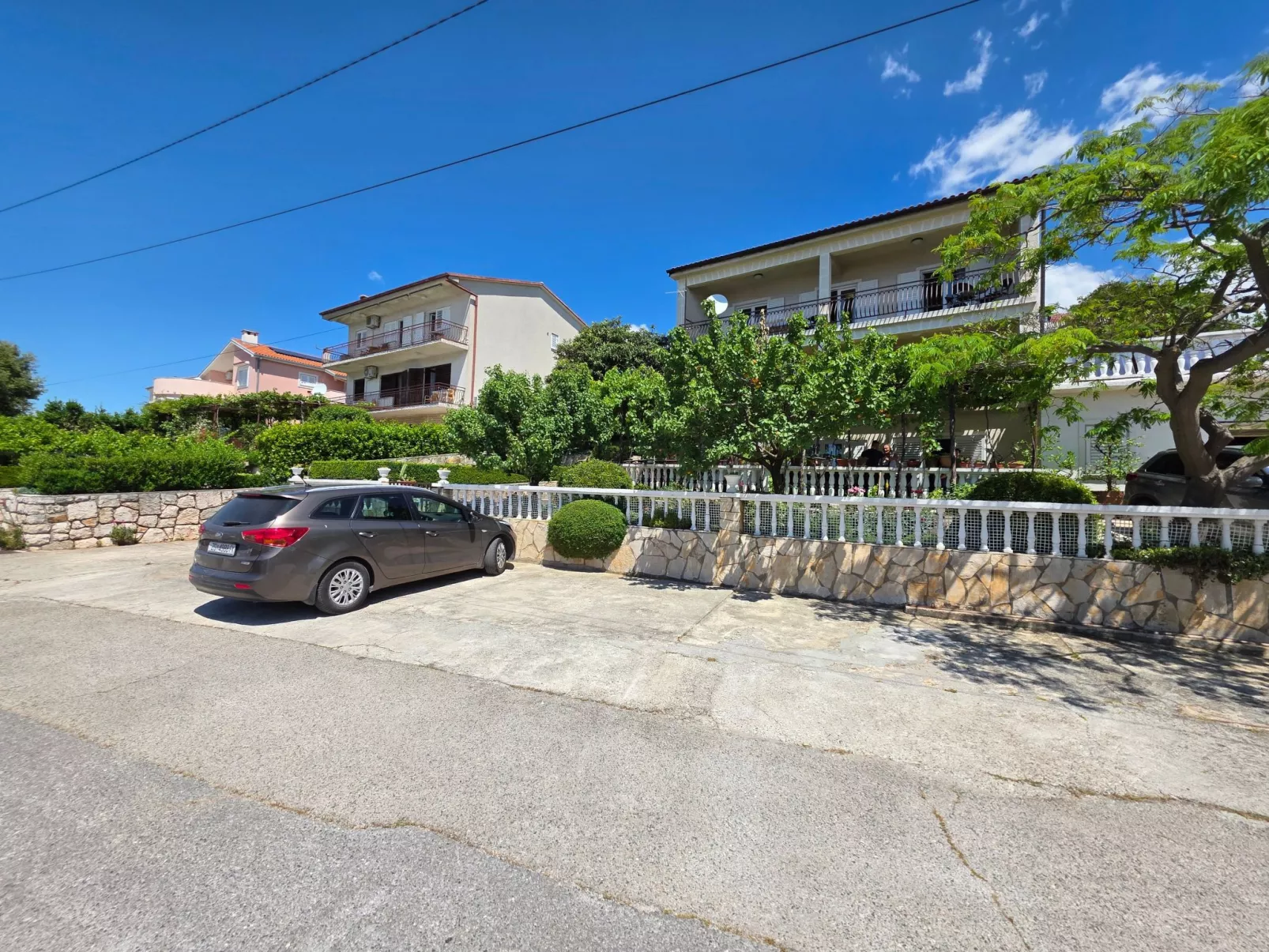 Wohnung für 7 Personen mit Terrasse und Meerblick-Outside