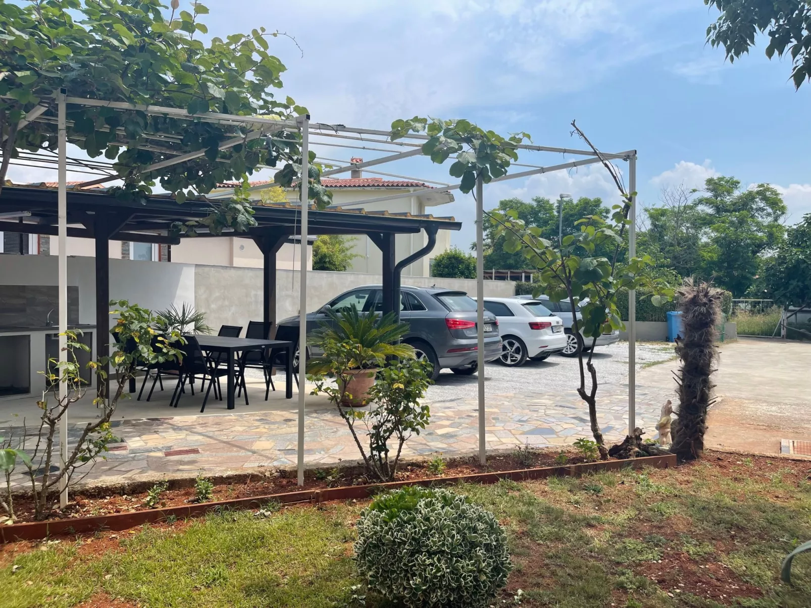 Appartement in Fažana mit Garten und Grill-Outside