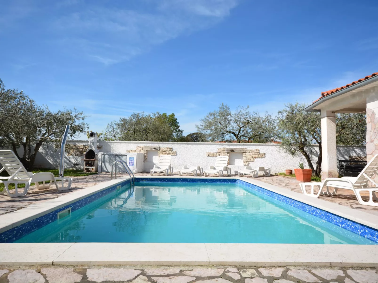 Villa Vallelunga-Outside