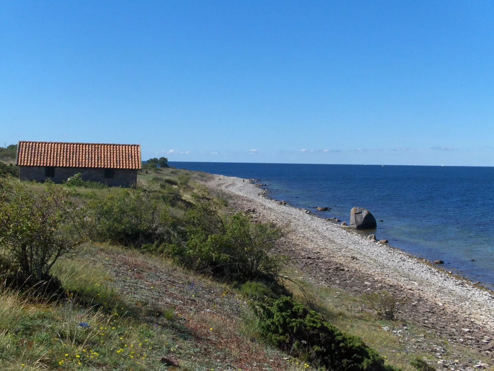 Gemütliches Ferienhaus Sjöstugan am Meer-Outside
