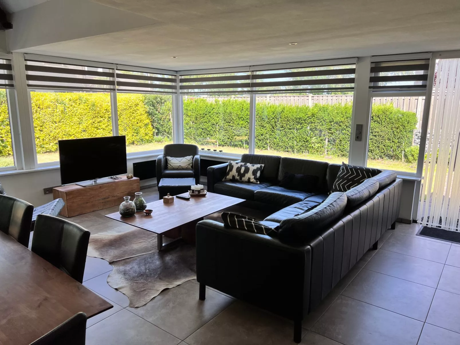 In Stavenisse mit gemütlicher Terrasse-Drinnen