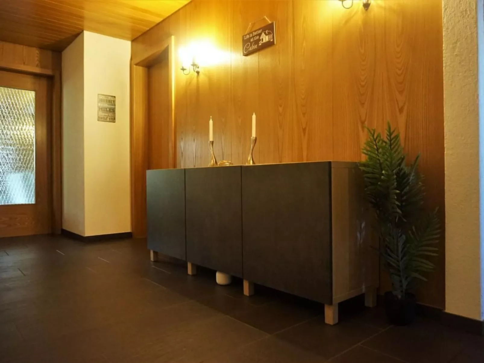 Chalet Finkenwiese - für 8 Erwachsene und 5 Kinder-Drinnen