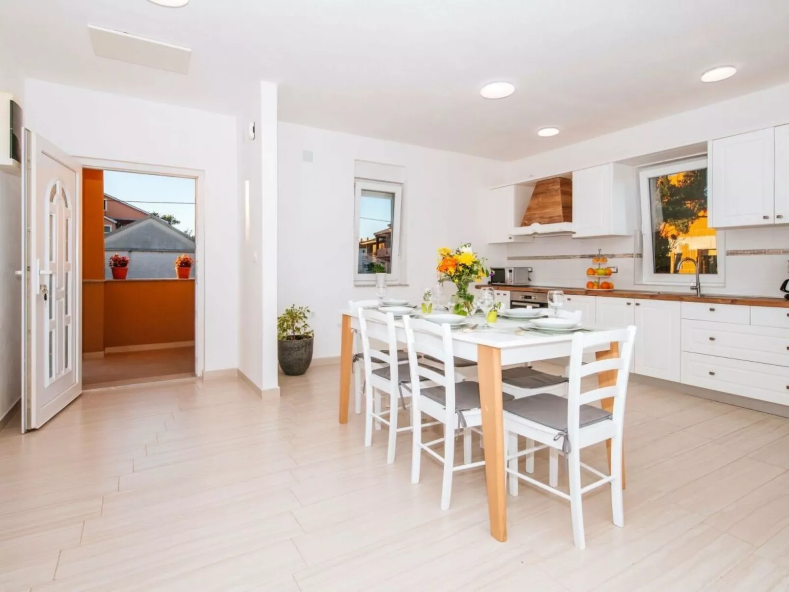 Ana Dreams - von TA Leut Agency-Image-tags.info