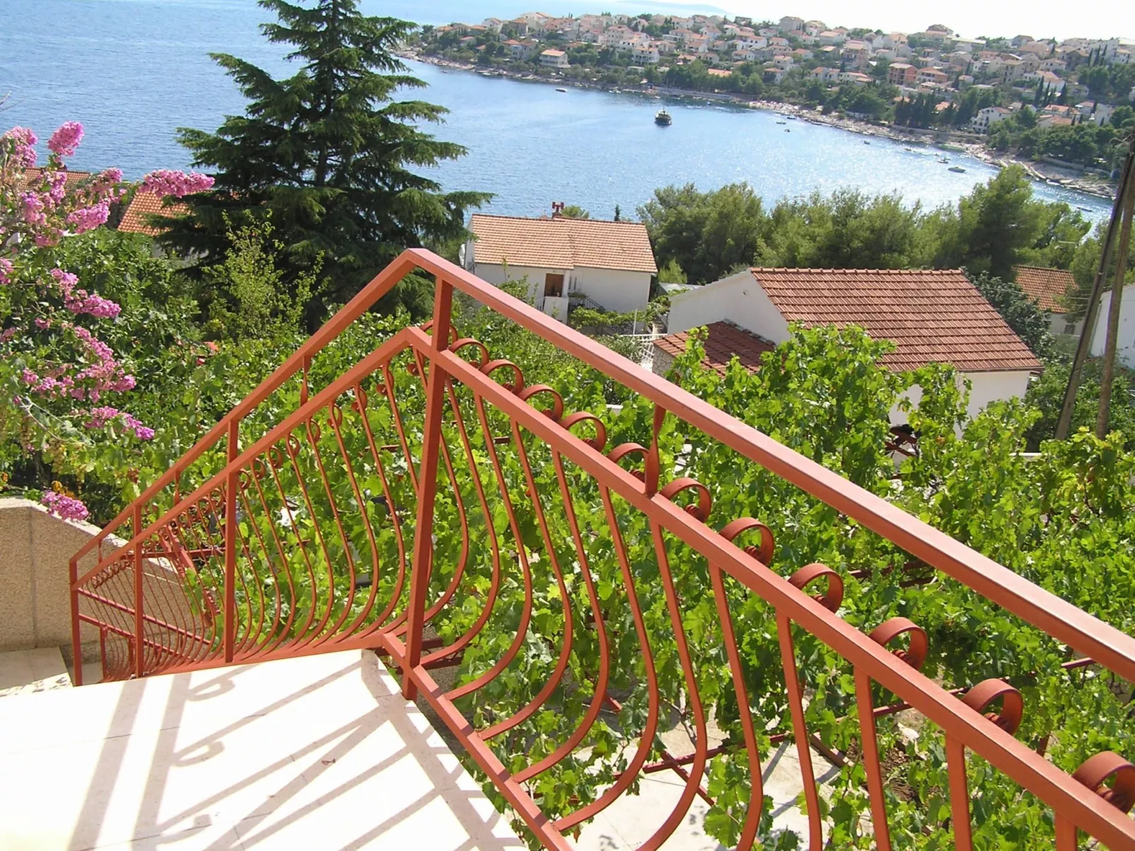 Wohnung mit Balkon und Meerblick-Draußen