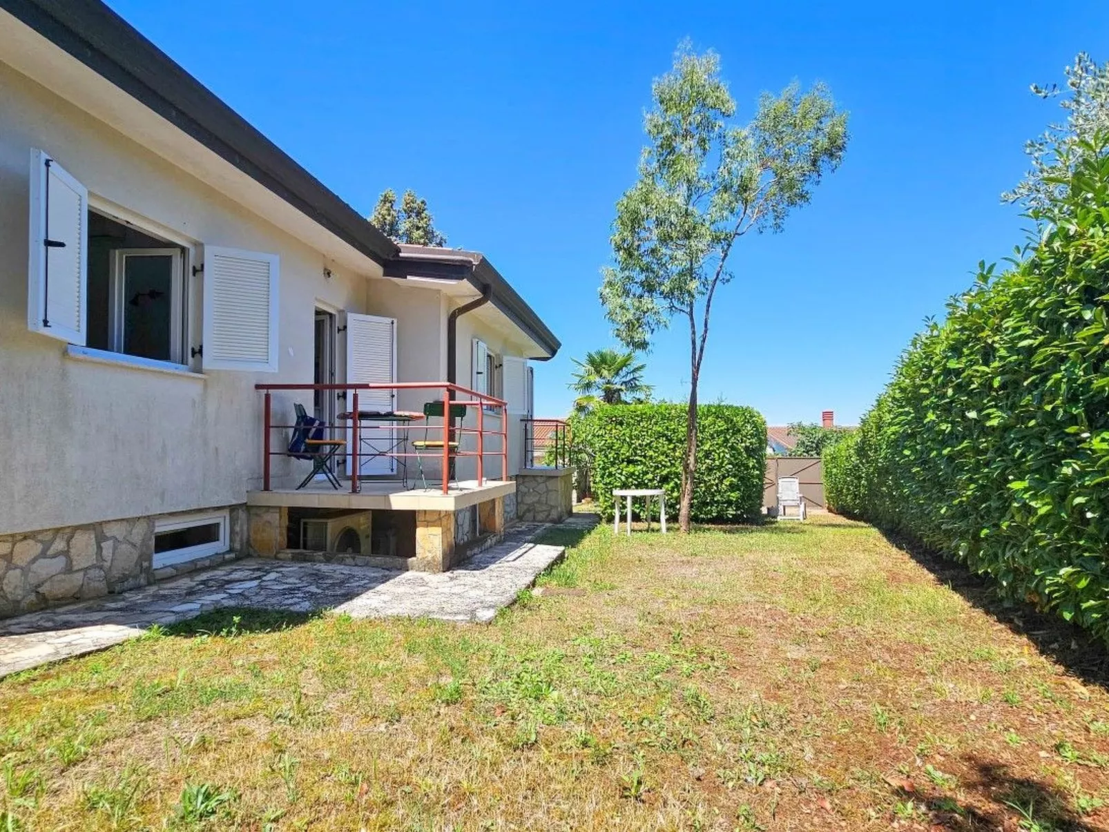 "Casa Elza" direkt am Wasser-Dehors