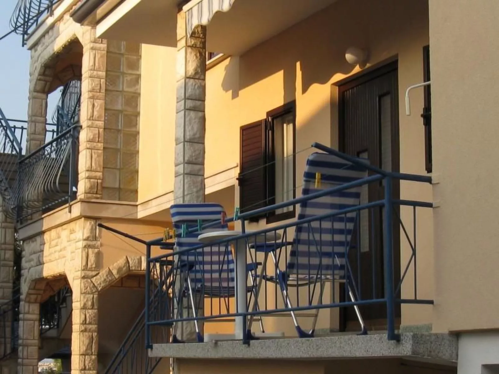 Apartmentkomplex Jakov - Draußen