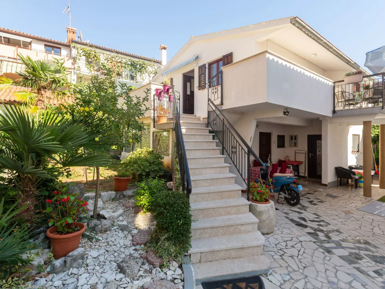 Rozi für 2 Personen in Strandnähe-Dehors