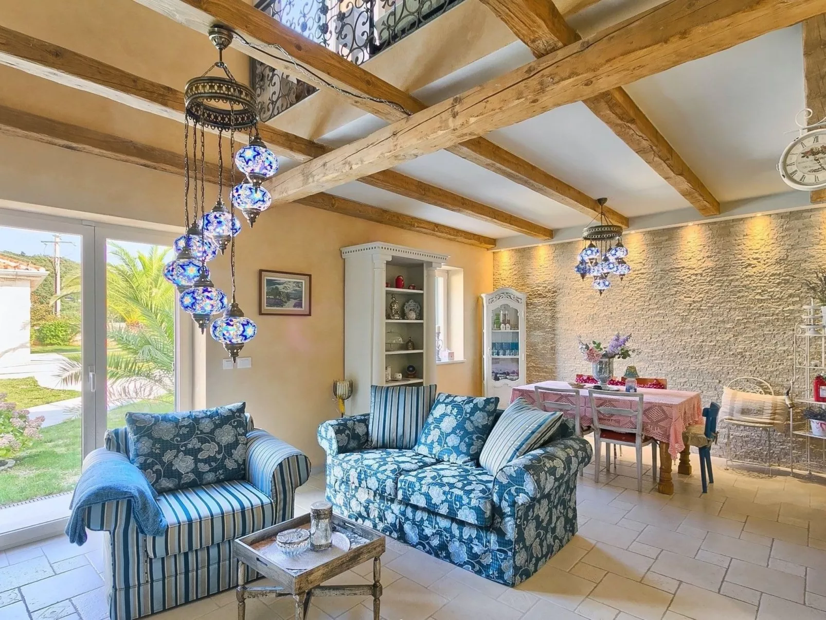 Villa Stonegate-Inside