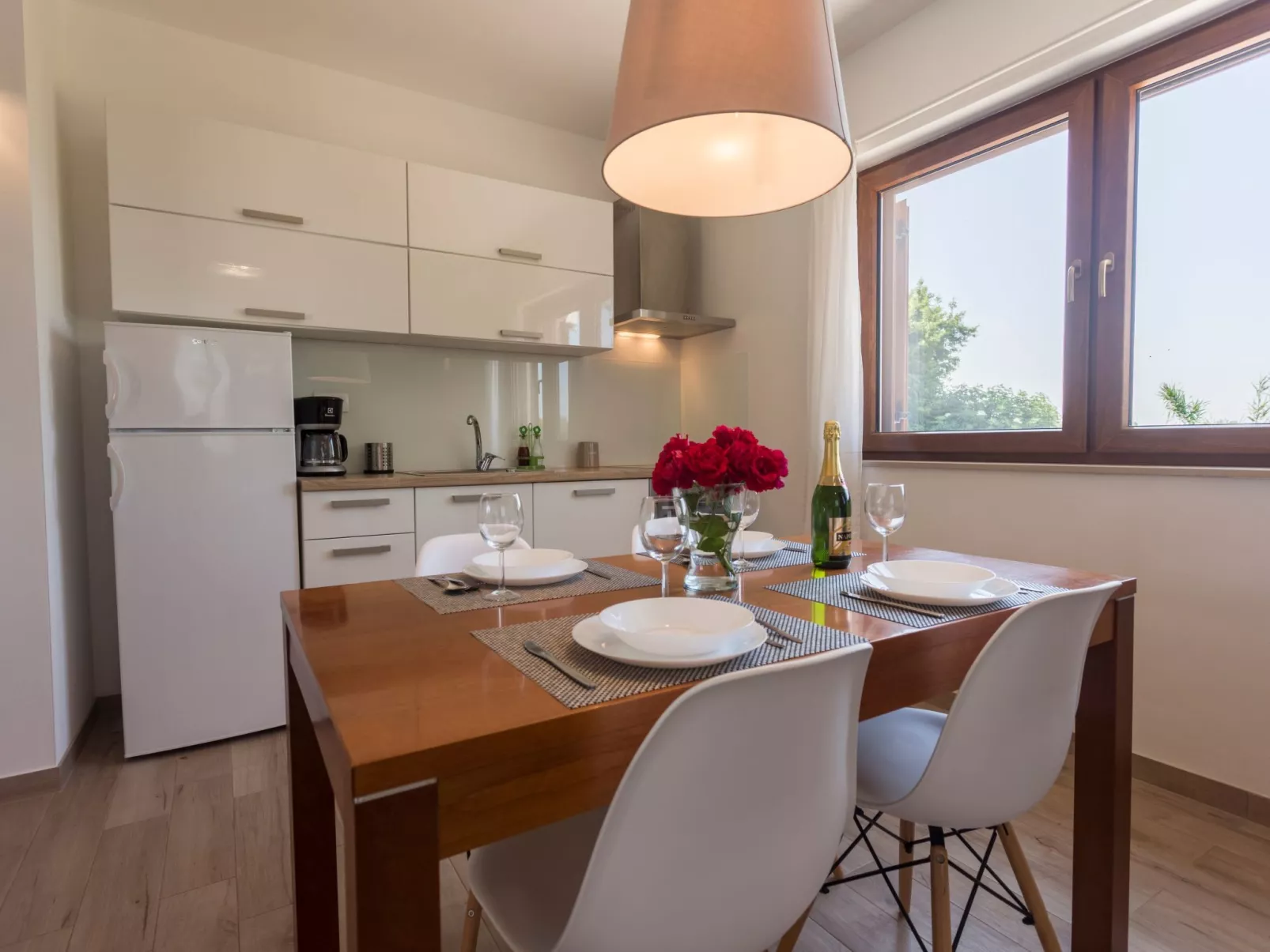 Haus Nina mit beheiztem Schwimmbad-Drinnen