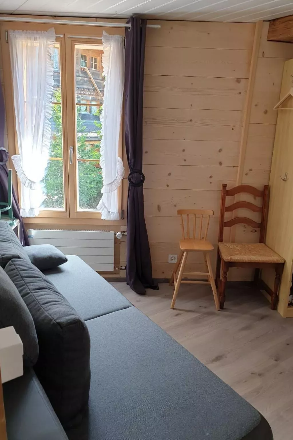 Familienchalet in Saanen – Gstaad-Inside