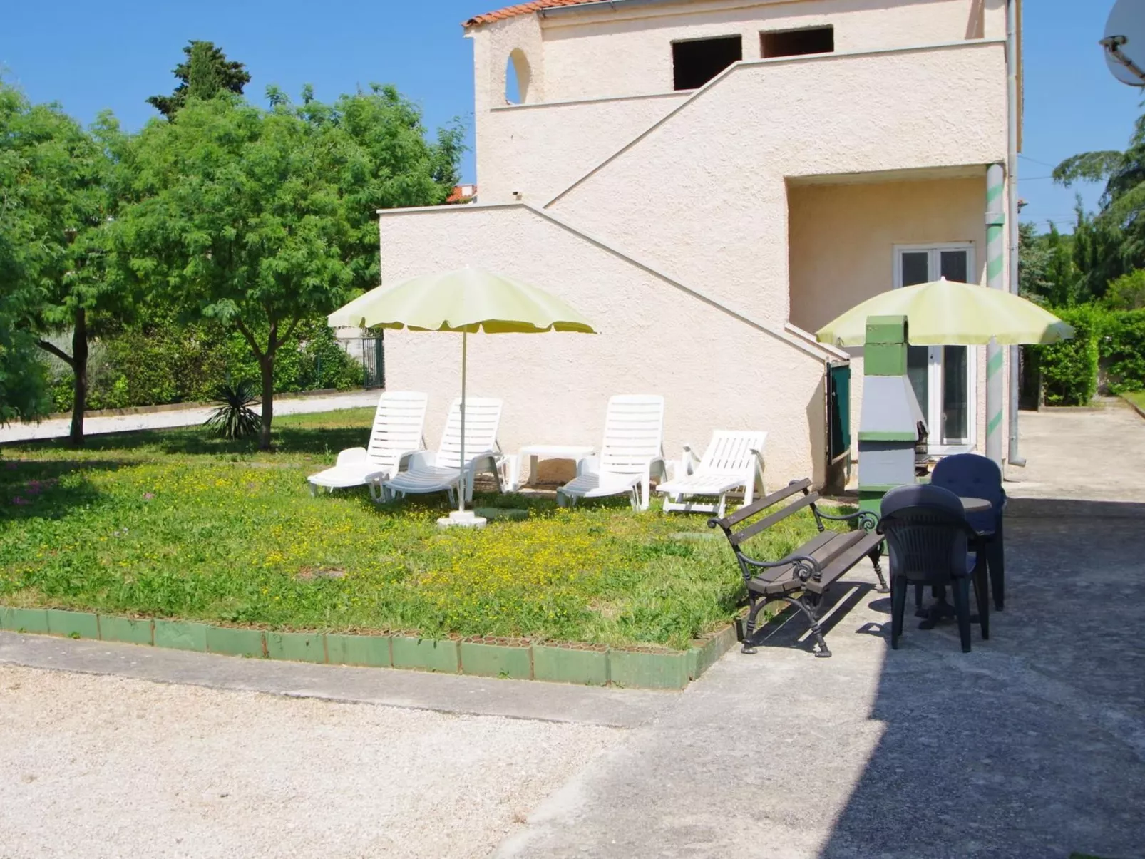 In Premantura-Draußen