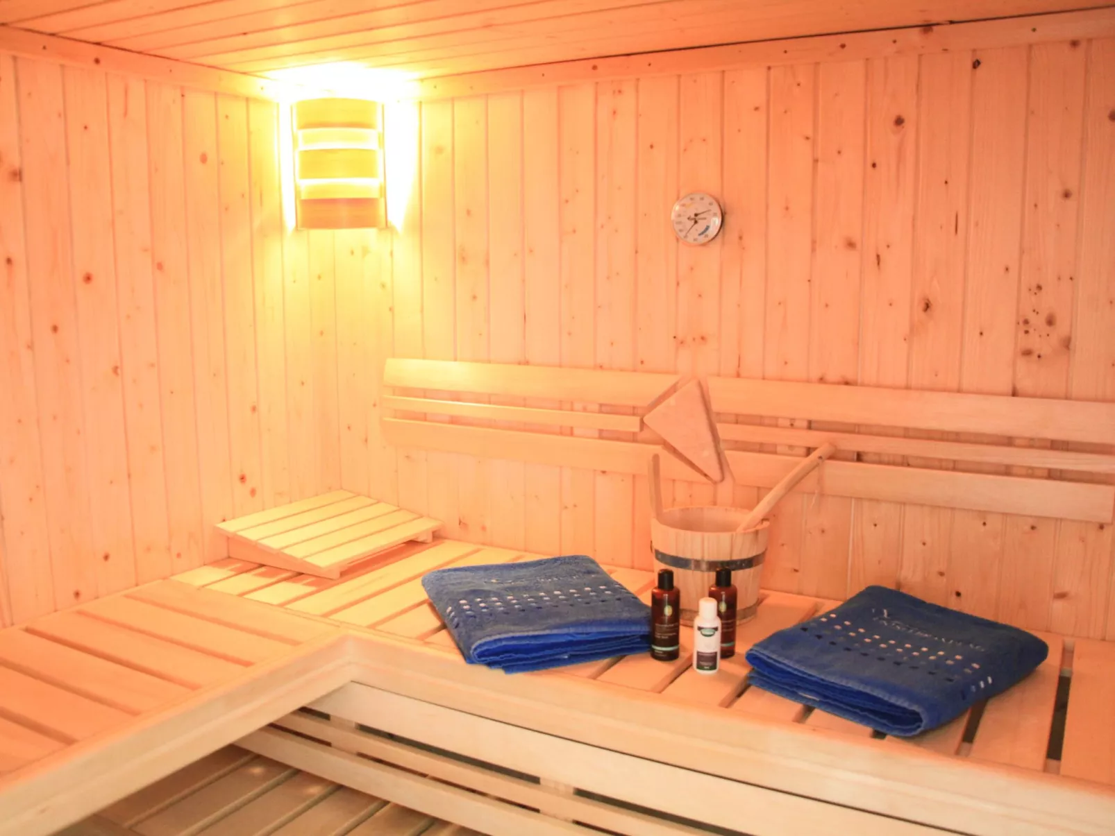 In Dranske an der Ostseeküste Rügens-Drinnen