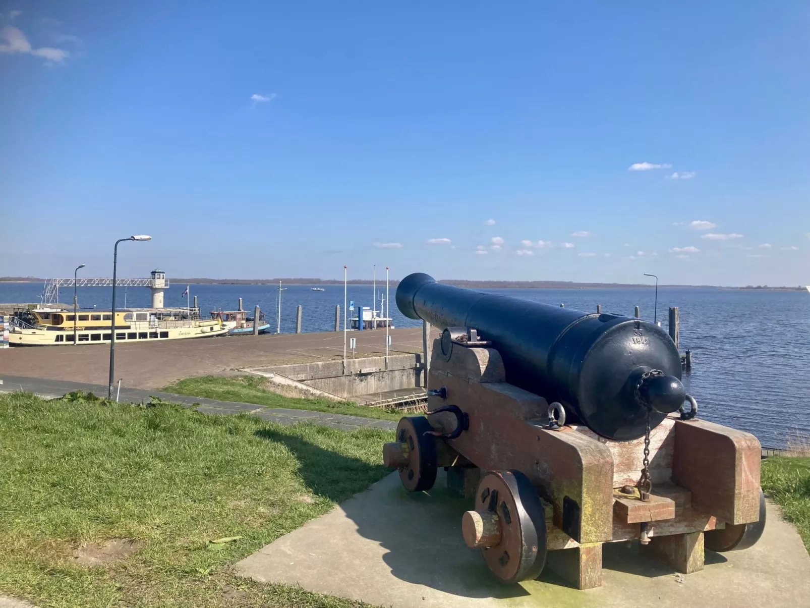 155 Joke am Deich-Dehors