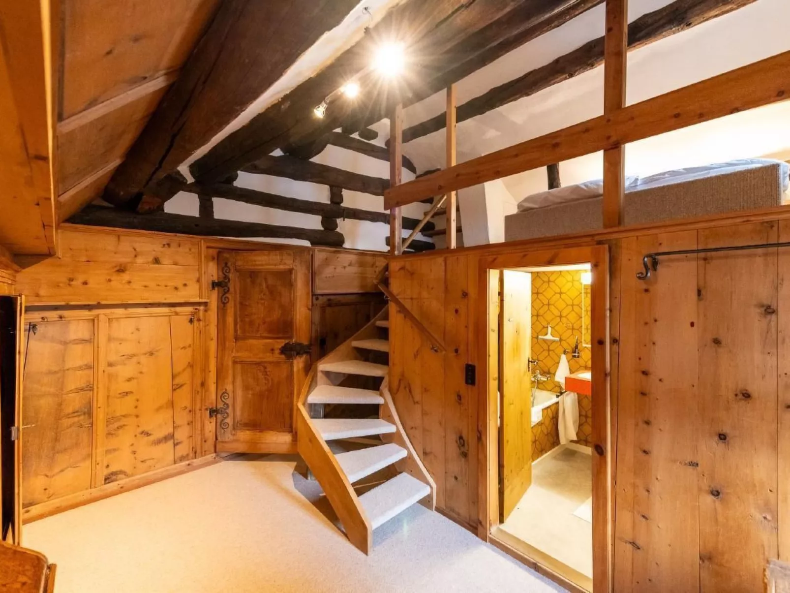 Chesa Sela Historisches Engadinerhaus (1641)-Image-tags.info