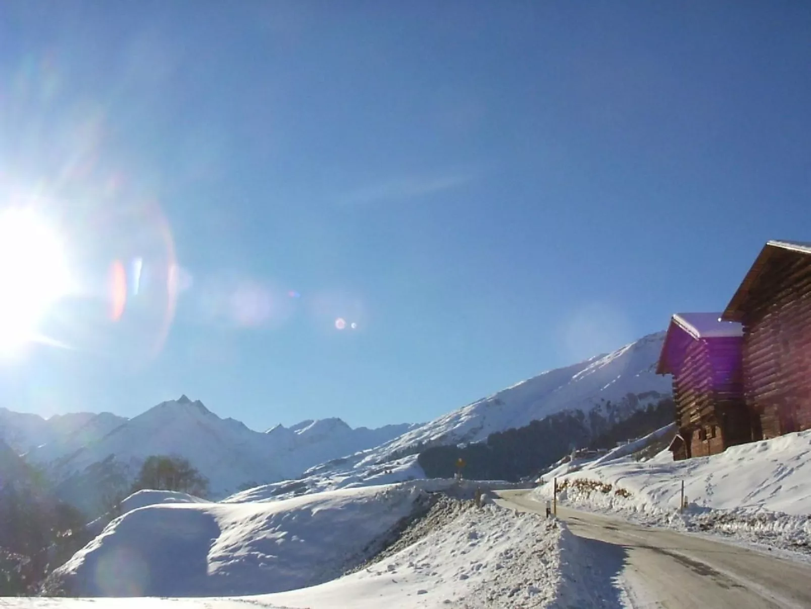 Sonnige Ferienwohnung mit Terrasse,idyllische Lage-Draußen