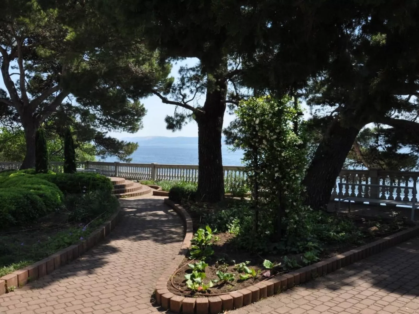 Haus in Dramalj mit gemeinschaftlichem Pool-Dehors