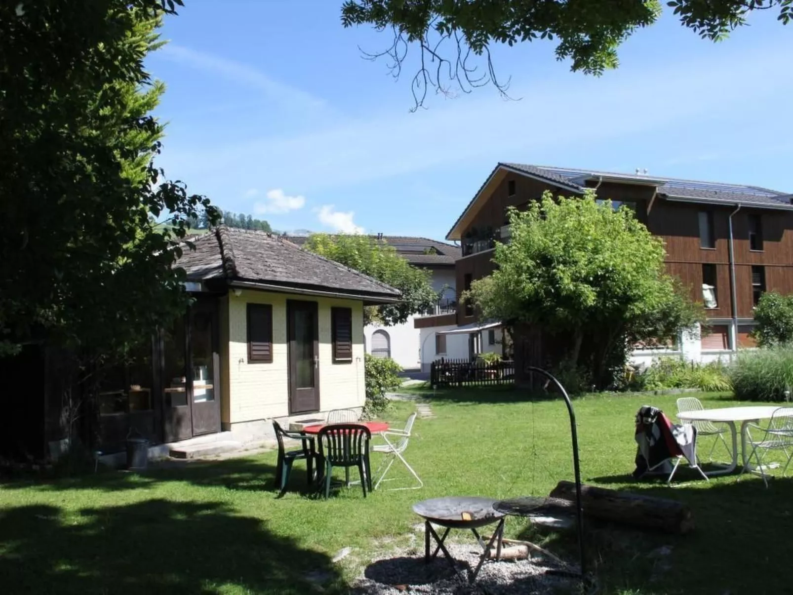 Marcello's Gartenhüsli-Draußen